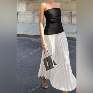 Size L Strapless colorblock Black and White Pleated Dress size Large